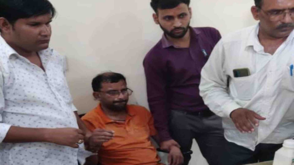 Municipal Corporation Jaipur-Greater councilor arrested red handed while taking bribe of Rs 30 thousand