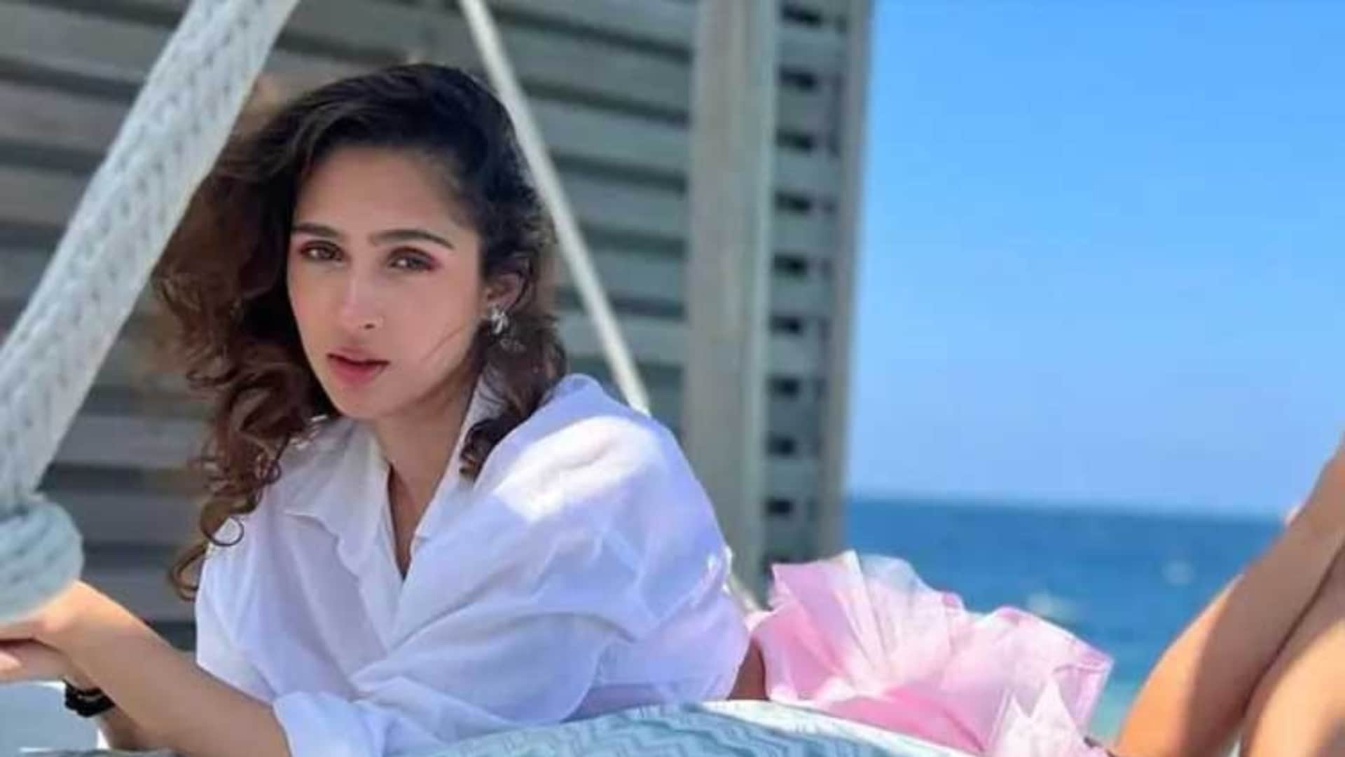 Tiger Shroff to Romance on Screen With Pashmina roshan in Hero no.1 Sara ali Khan will also play a part Report