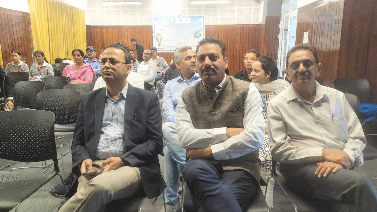 world ozone day 2023 Programme in Centre for Science Learning and Creativity Shoghi Shimla