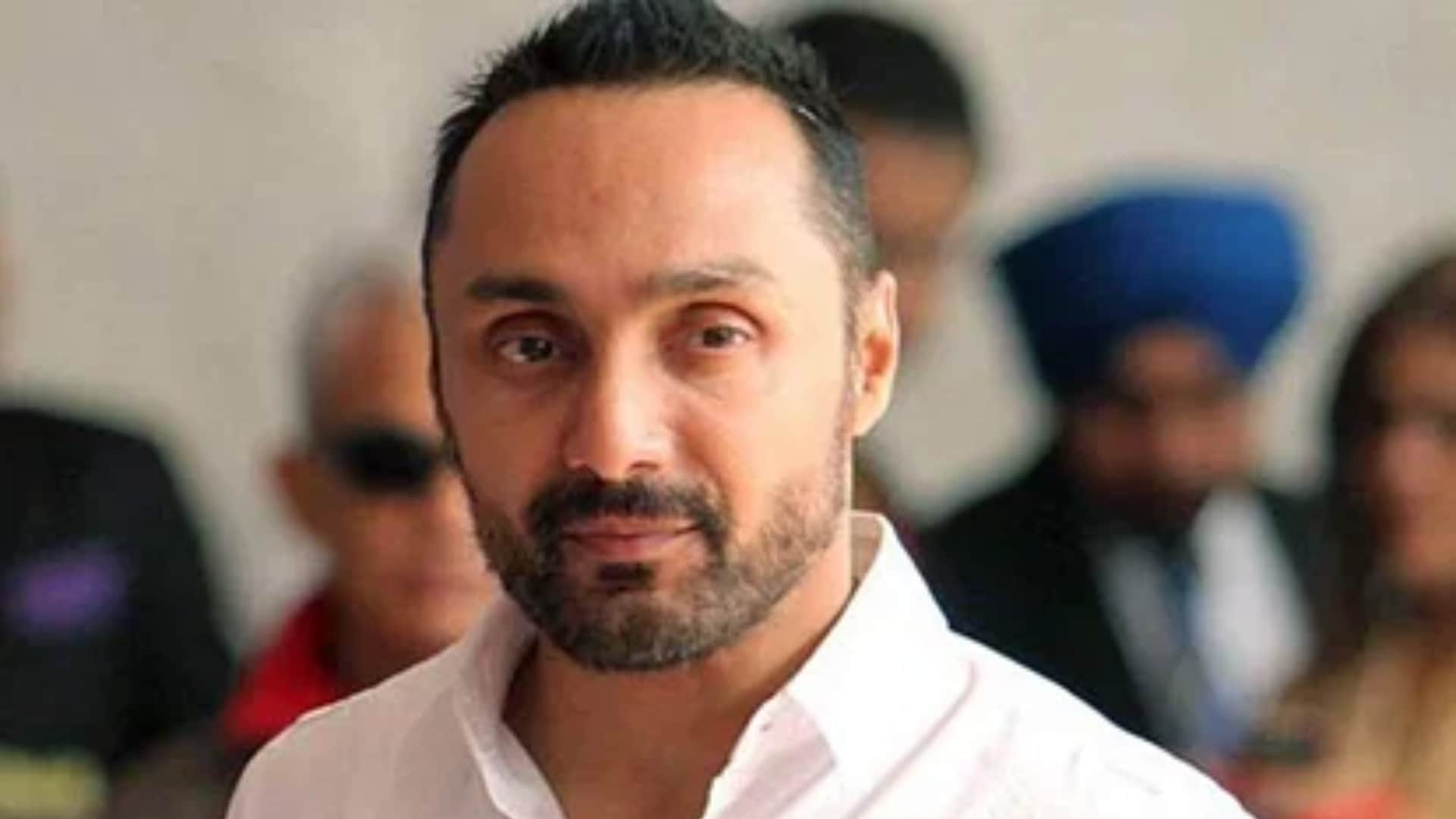 These stars do not believe in God and religion Farhan Akhtar John Abraham Rajeev Khandelwa Rahul Bose