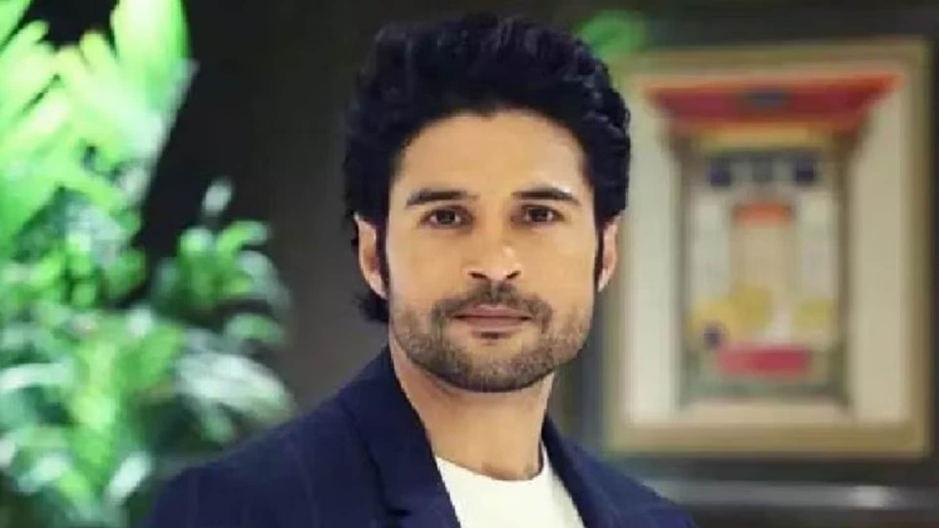 These stars do not believe in God and religion Farhan Akhtar John Abraham Rajeev Khandelwa Rahul Bose