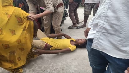 Kaushambi triple murder case: Last rites of deceased Shivsaran took place under the shadow of police