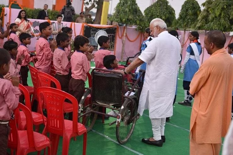 PM Narendra Modi Birthday Special Prime Minister is very fond of varanasi city changed due to 41 visits in 9 y