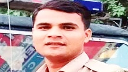 constable died due to tractor-trolley hits the bike in Bareilly
