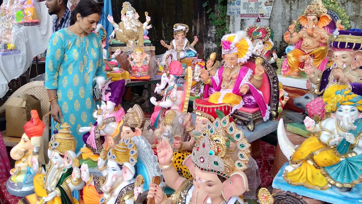 Ganeshotsav Preparations in Dehradun Bappa reached Doon from Mumbai read more update in hindi