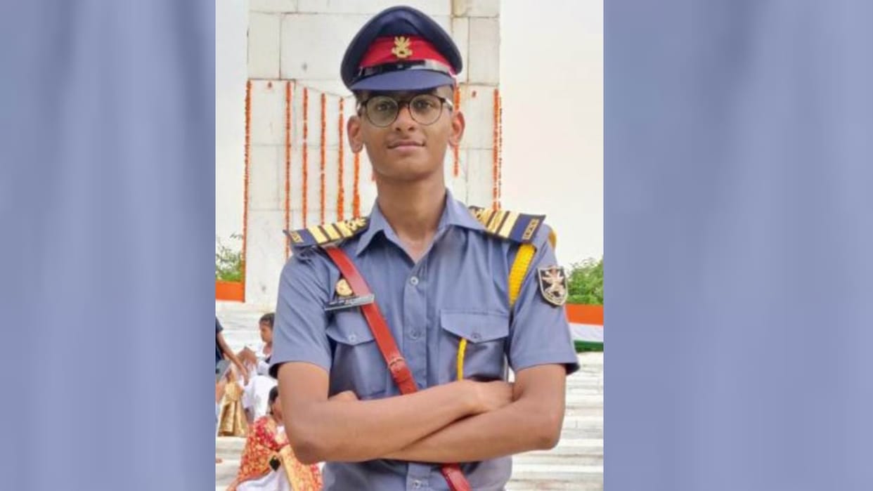 Case filed in the death case of a student in Sainik School in Lucknow.