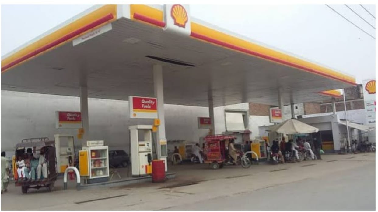 Petrol and Diesel sales in India decrease in December Know Details
