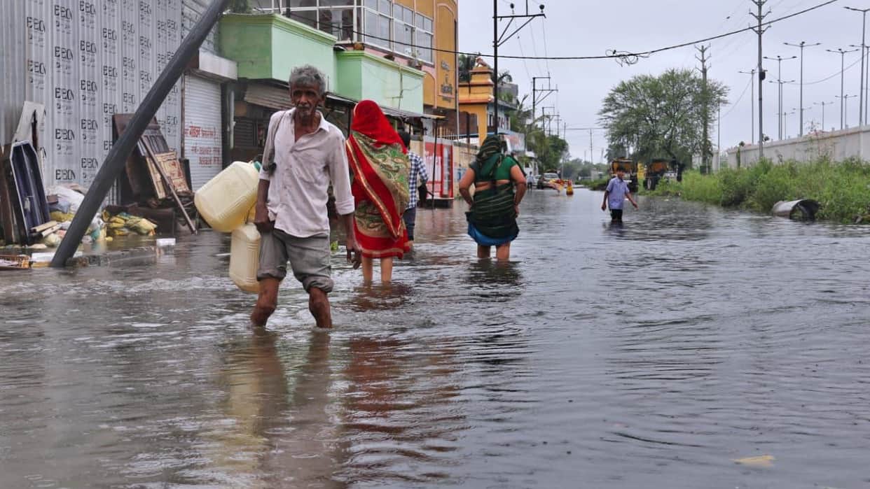 Rain continues in Madhya Pradesh, flood situation in many districts, schools will remain closed on Monday also