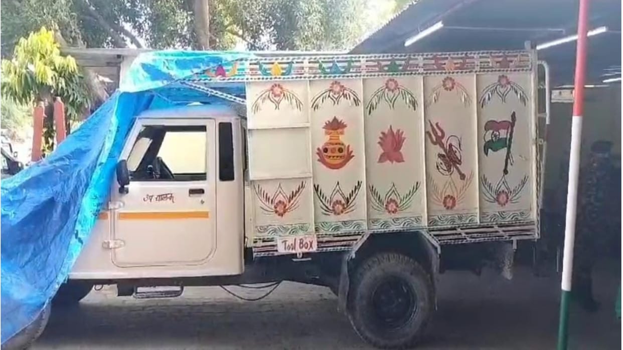 Bihar Raids on liquor smuggling were taking place in the police station