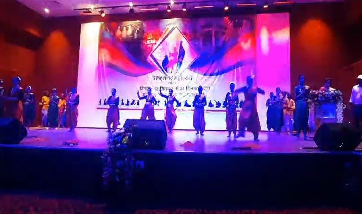 Foundation Day Festival Children showed glimpses of Azamgarh in theme song and Haryanvi folk dance