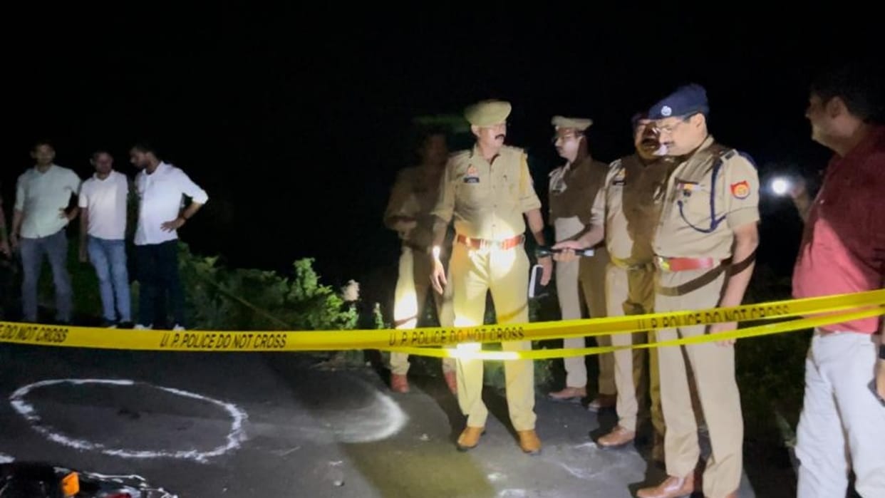 Two injured in an encounter in Fatehpur Barabanki.