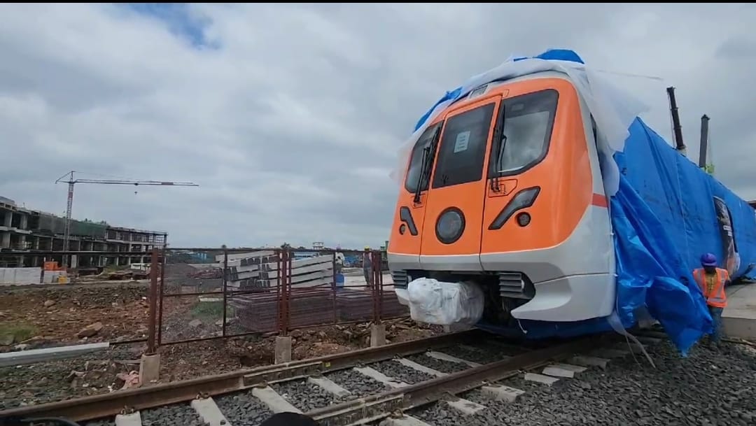 MP News: Orange colored metro coaches should be introduced at Subhash Nagar depot, trial run can start in 10 t