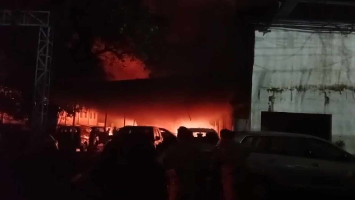 Massive fire broke out in Toyota workshop in Chandigarh