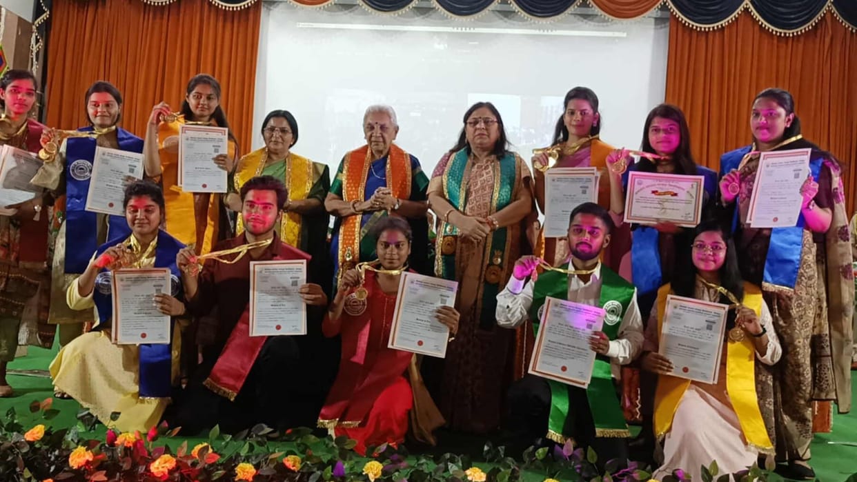 Gorakhpur University Convocation celebrated in DDU