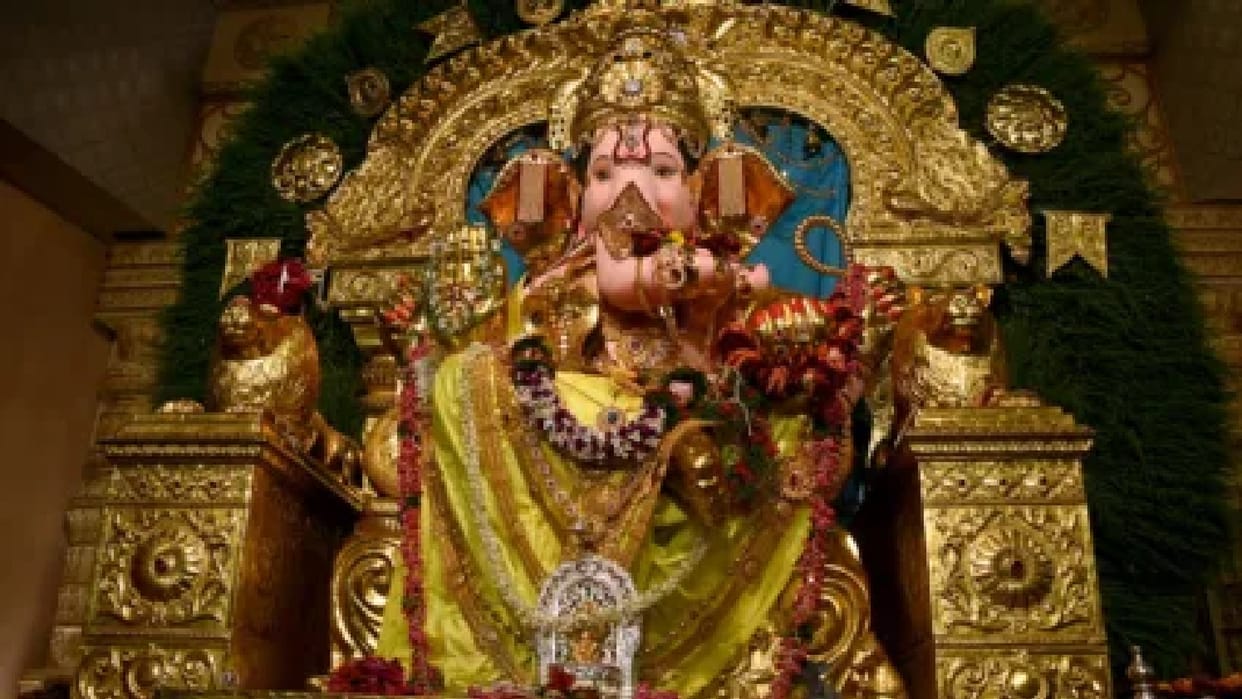 Maharashtra GSB Sewa Mandal Ganesh Chaturthi richest Ganpati in Mumbai