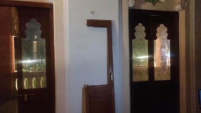 Gandhi Hall, which was renovated with Rs. 10 crores, is now in ruins, doors are broken, cracks are appearing.