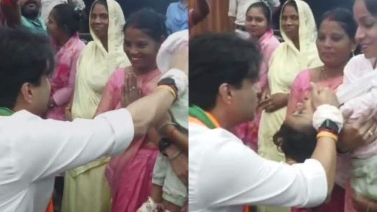 Gwalior Jyotiraditya scindia kissed baby girl forehead in gwalior watch viral video