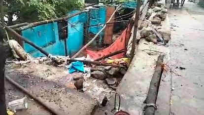 Khandwa: बारिश के बाद बर्बादी के निशां, लोग बोले- CM को खुश करने समय पर बांध से नहीं छोड़ा पानी, इसलिए आई बाढ़ Khandwa flood: People said - Water was not released from dam on time to please the CM, hence flood occurredMuj