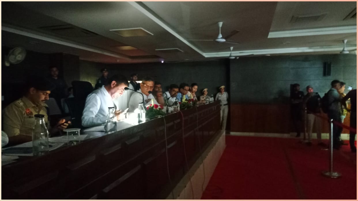 Haryana: Electricity failure in the meeting of Education Minister Kanwar Pal in Panipat