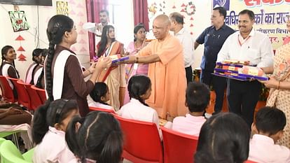CM Yogi met children in deaf and dumb school at Gorakhpur