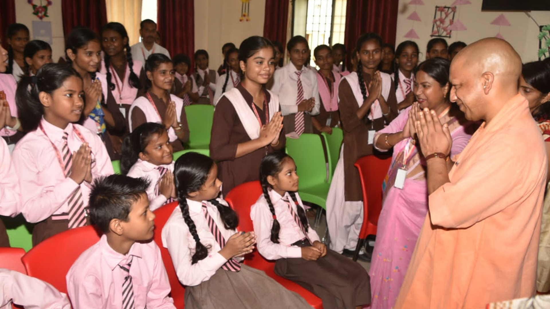 CM Yogi met children in deaf and dumb school at Gorakhpur