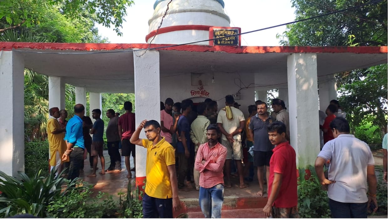 Bihar: Anti-social elements broke Shivalinga in Jamui, police engaged in investigation of the case.