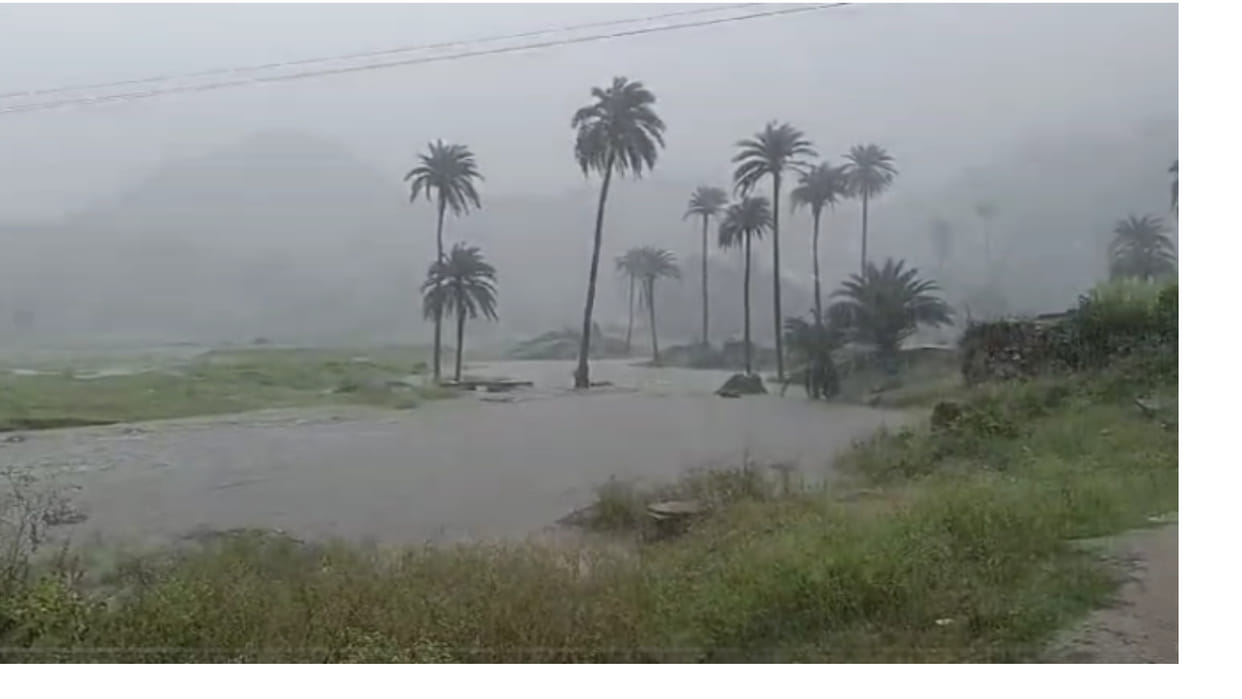 Sirohi Pleasant weather due to continuous rains waterfalls started flowing in hill station Mount Abu