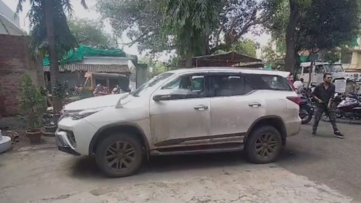 MP Crime Police recovered Rs One crore 40 lakh from car while checking liquor smuggling In Sagar