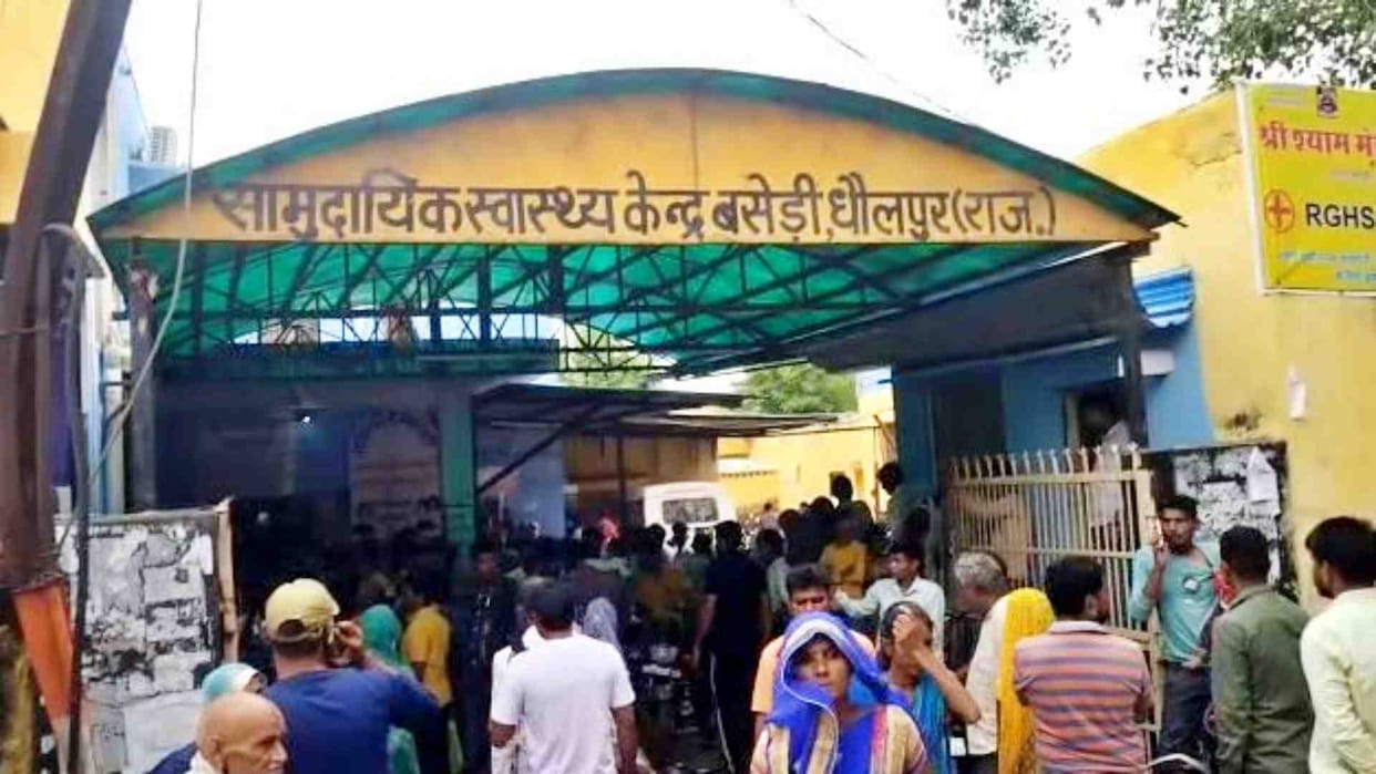 Bike rider dies due to collision with unknown vehicle in Dholpur Baseri