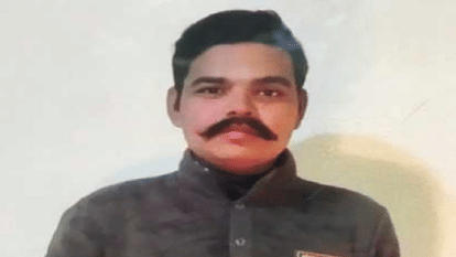 student committed suicide by jumping in front of the train in Pilibhit