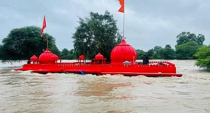 Rain Alert: उज्जैन में बारिश थमने से राहत, 20 सितंबर से फिर एक्टिव होगा सिस्टम, जानें कब तक होगी बारिश Rain Alert: Relief from stoppage of rain in Ujjain, system will be active again from September 20