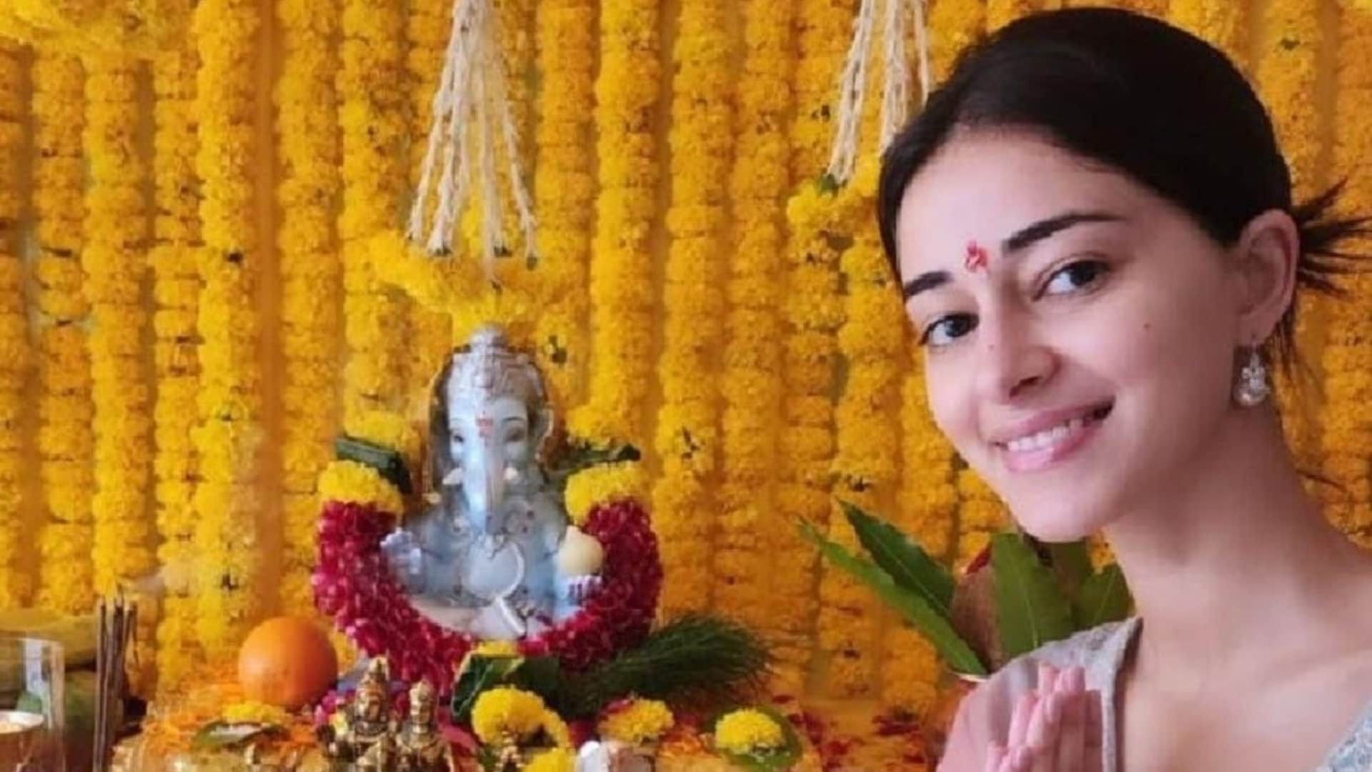 Ganesh Chaturthi 2023 Popular celebs Shilpa Shetty Ananya Panday Sonu Sood celebrate Ganpati festival today