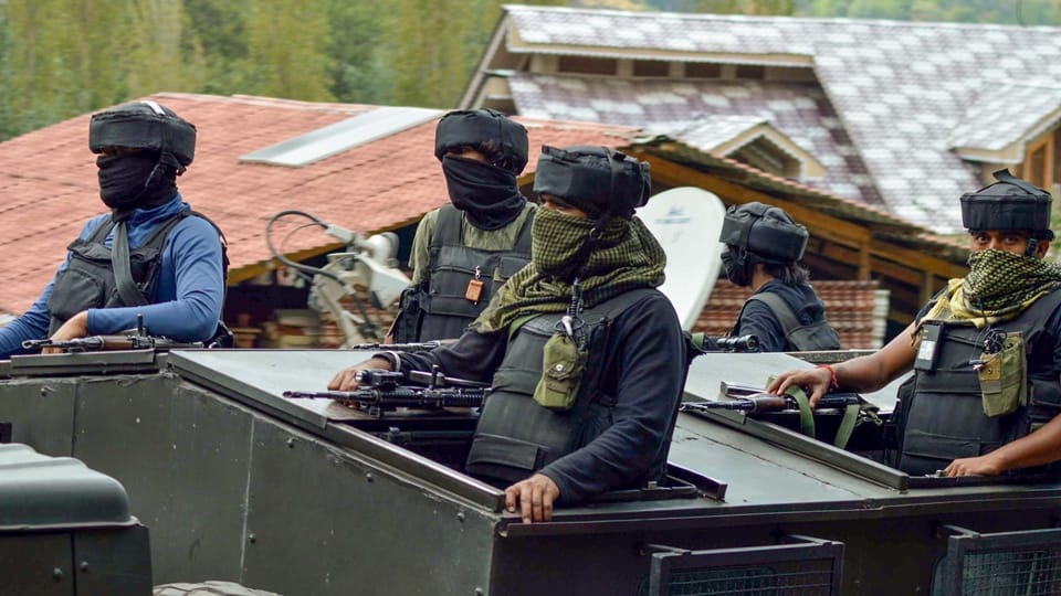 jammu kashmir: kupwara Infiltration bid foiled by joint forces at Line of Control in Jumagund sector