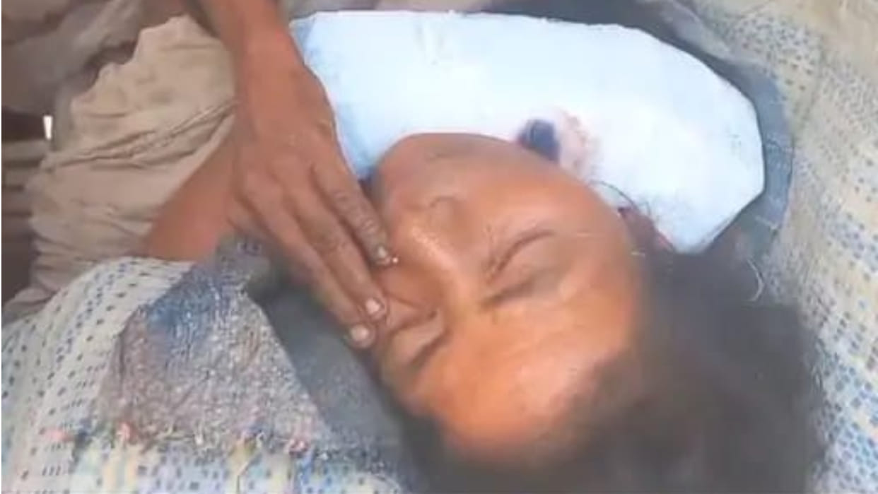 Bihar: Bear attacks woman who went to defecate in Bettiah, admitted to hospital in critical condition