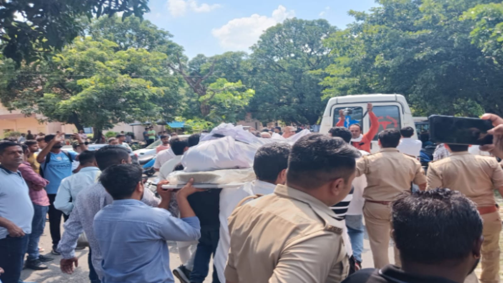 Suicide in CCSU hostel, B.Tech third year student committed suicide by hanging himself