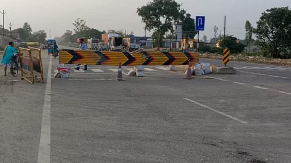 One lane of Hulasnagra Overbridge on Bareilly-Lucknow Highway will remain closed for 10 days