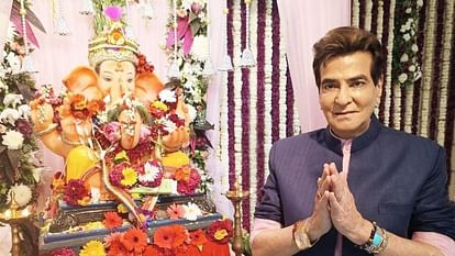 Ganesh Chaturthi 2023 Popular celebs Shilpa Shetty Ananya Panday Sonu Sood celebrate Ganpati festival today