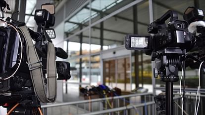 BEA: Emergency meeting of Broadcast Editors Association, said India put journalists' lives at risk by boycotting them Broadcast Editors Association says India put journalists' lives at risk by boycotting them