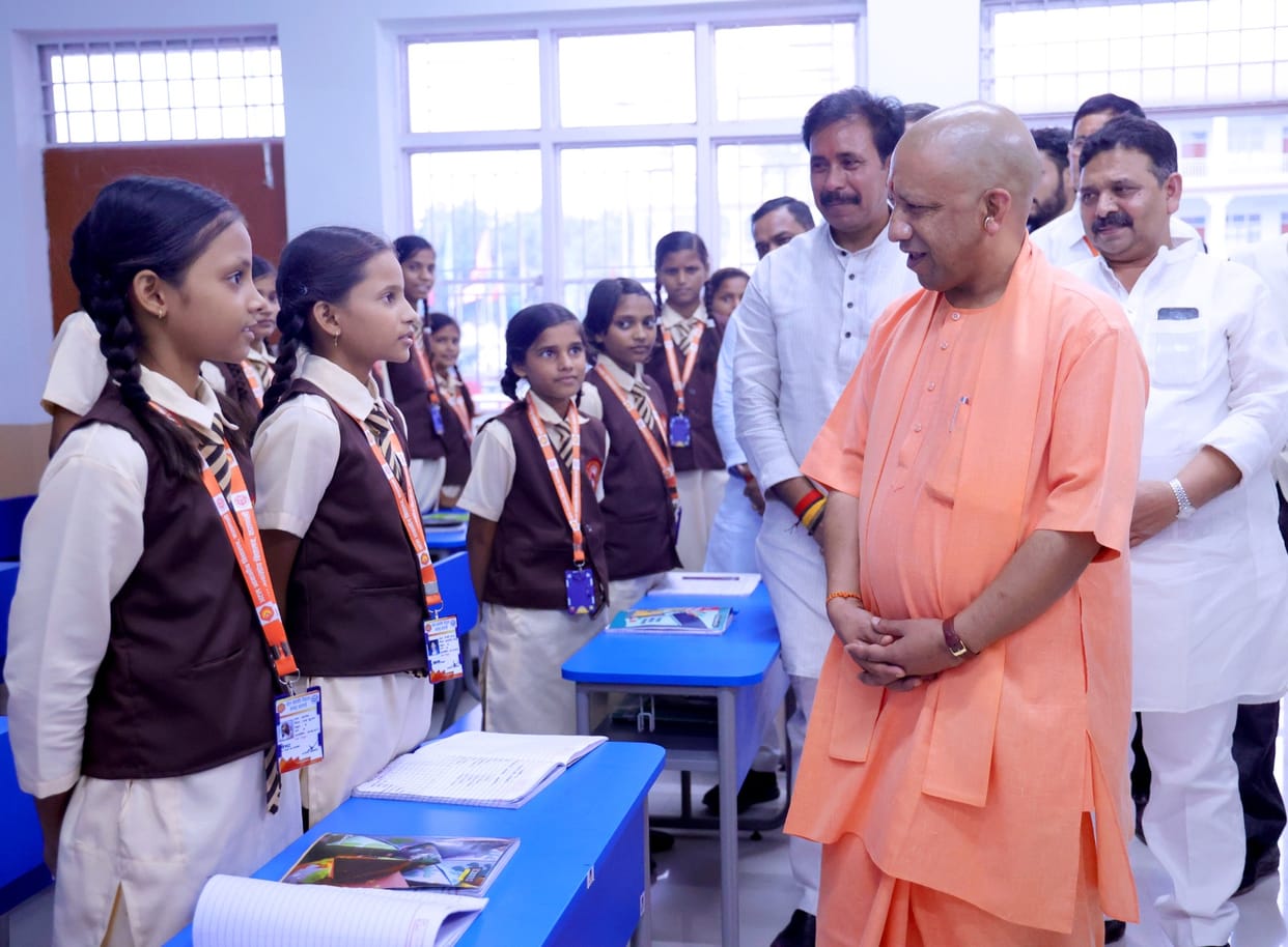 Chief Minister Yogi Adityanath asked the children of Atal Vidyalaya - 'Don't you miss your parents