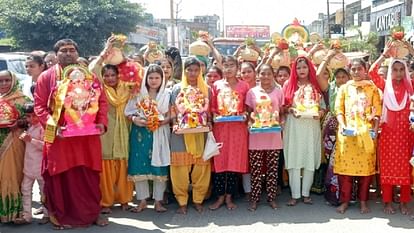 Sambhal: Ganpati Bappa present every house, procession taken out with drums and drums