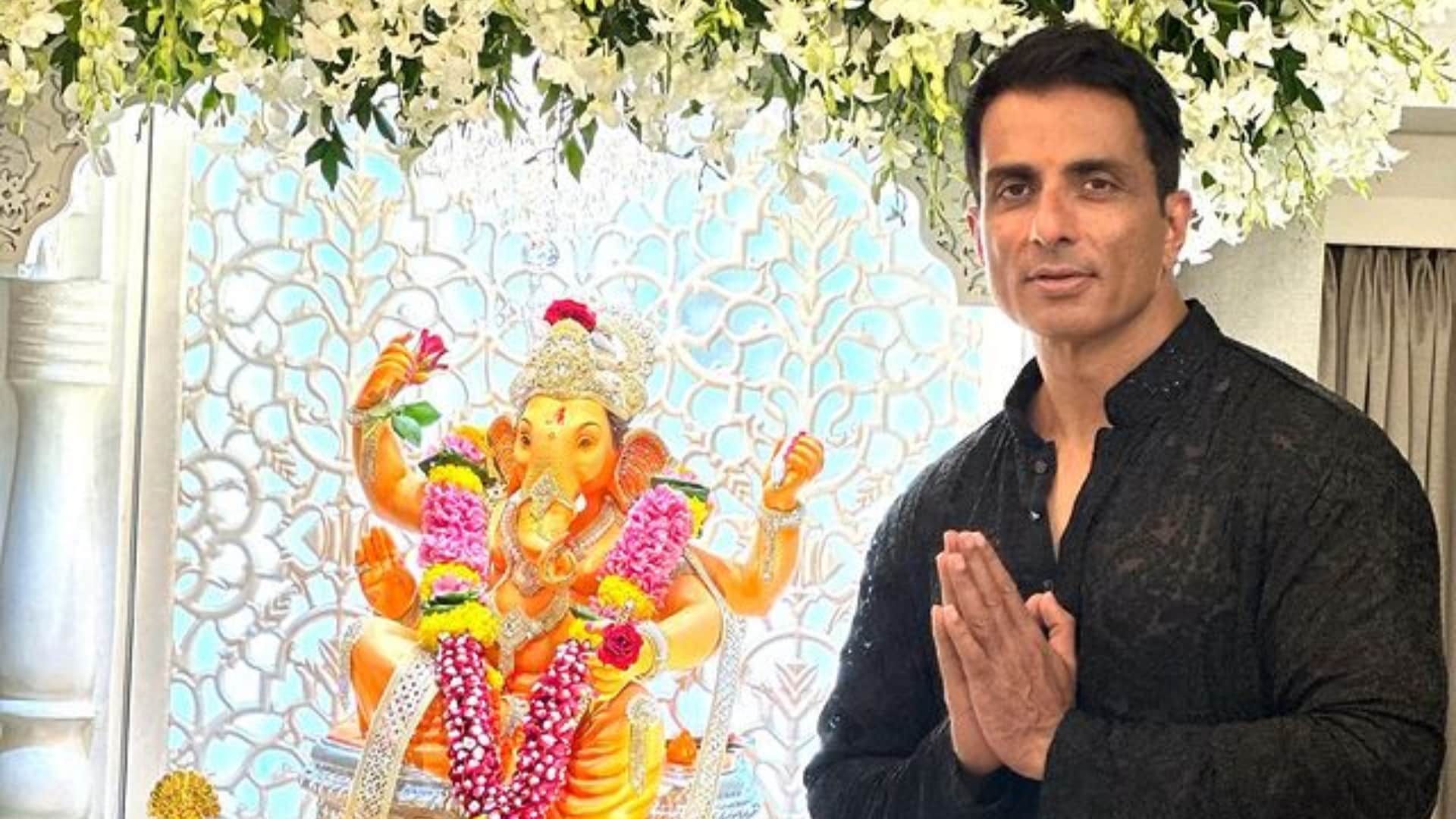 Ganesh Chaturthi 2023 Popular celebs Shilpa Shetty Ananya Panday Sonu Sood celebrate Ganpati festival today