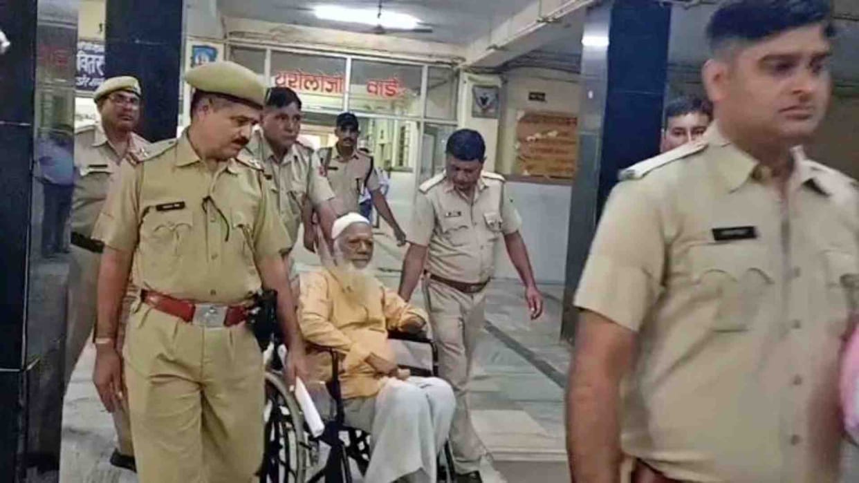 Terrorist Karim Tunda was brought to Jawaharlal Nehru Hospital due to urine infection