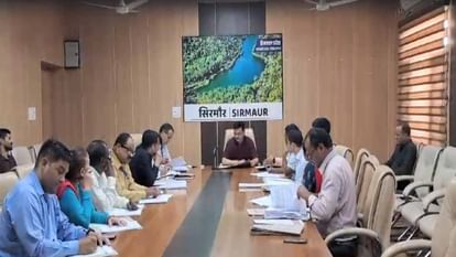 Rationalization of polling stations will be done in all five assembly constituencies of Sirmaur district, meet