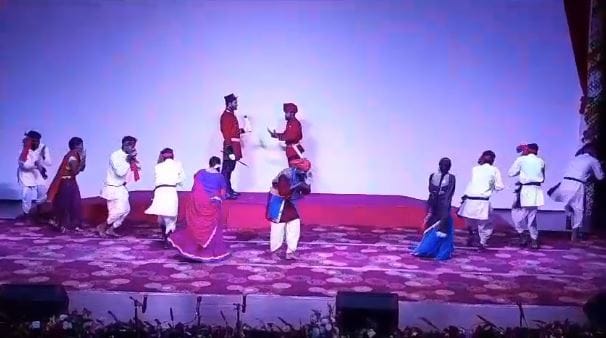 Azamgarh Mahotsav 2023: Story of Bondu Ahir shown through drama, read- What was his contribution