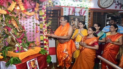 Mangalmurti court decorated, chants of Ganpati Bappa echoed