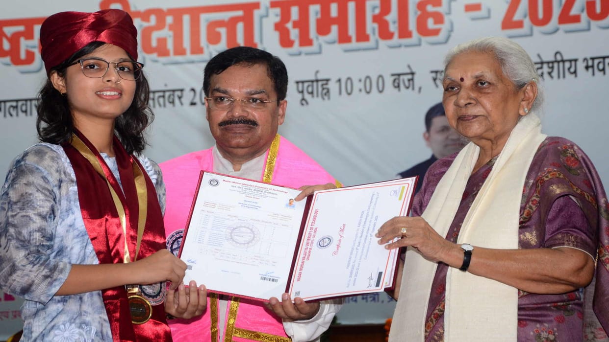 MMMUT Promising students rejoiced after getting medals from Governor 22 toppers got gold medals