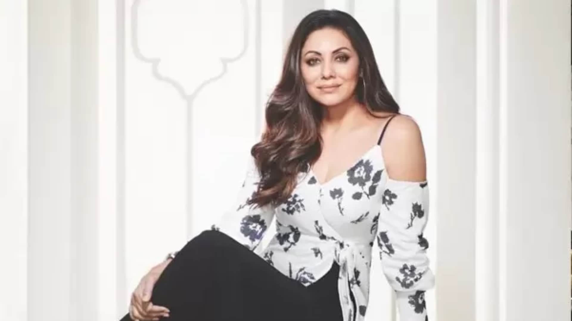 Bollywood Actress Who Choose Surrogacy for parenthood Priyanka Chopra Shilpa Shetty Gauri Khan Sunny Leone