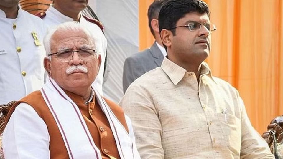 मनोहर लाल और दुष्यंत चौटाला।