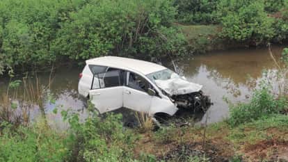 Katni News: trader and car driver of Barwani died in a road accident