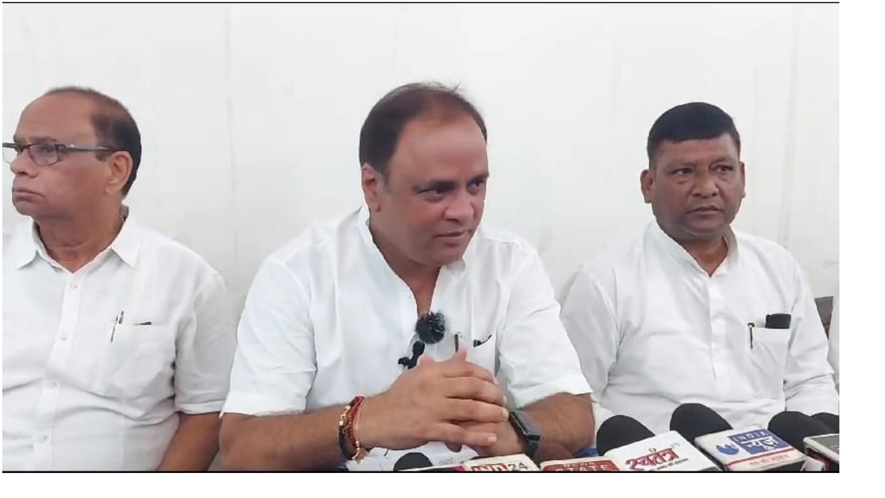 MP Arun Yadav said Leaving and running away is Scindias family custom BJP is copying our announcements